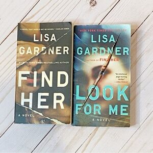 Pre-Loved and Read Lisa Gardner Books, Find Her and Look For Me Paperback Novel